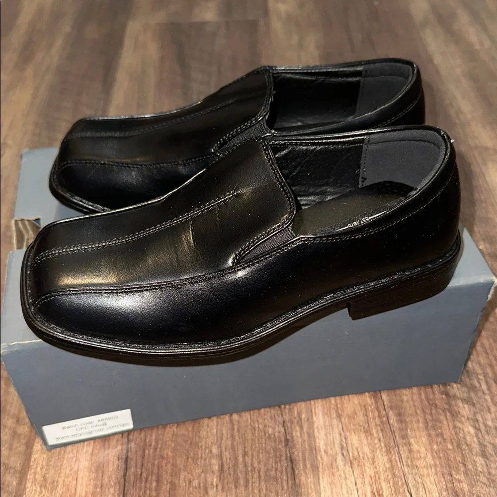 Stacy Adams Boy's Nate Slip-On Loafers (Size:‎ 1 M)